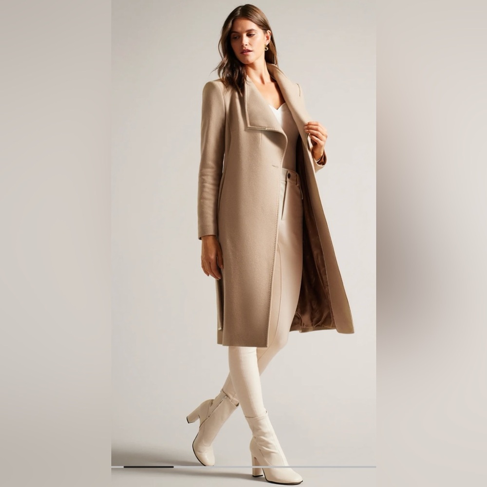 Ted Baker Classic Beige Wool Blend Mid Length Coat size 4 like new